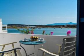 Beachfront Luxury Bocamviglies - Naoussa Aegean Gem